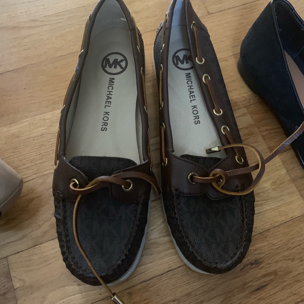 Michael Kors size 7 boat shoes